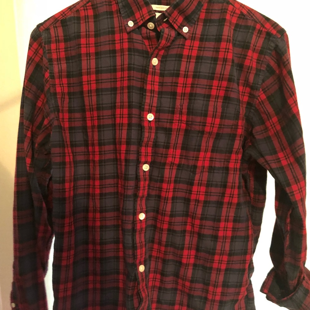 AE button down shirt
